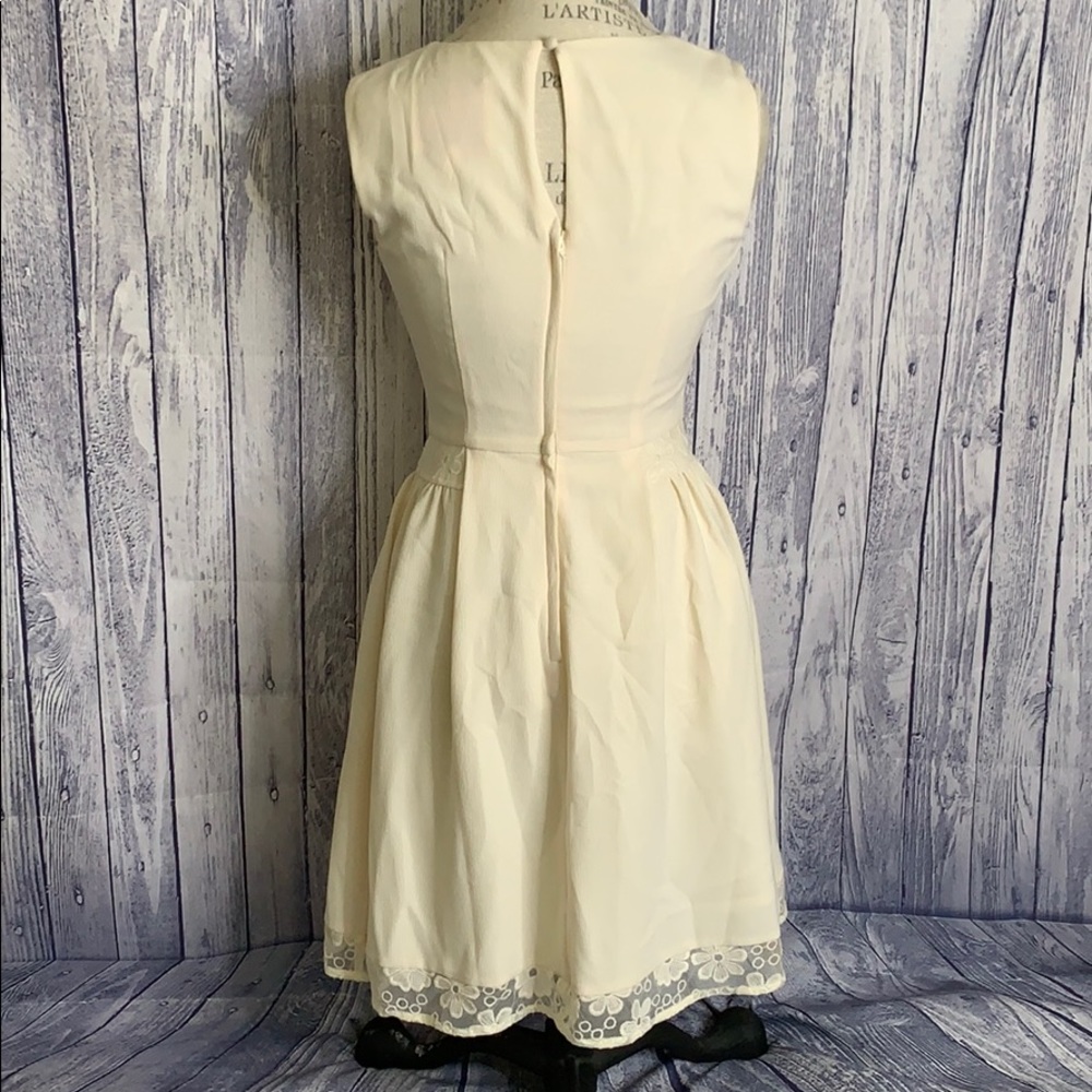 Myrtlewood of California Cream A-Line Lace Dress S - Picture 3 of 9